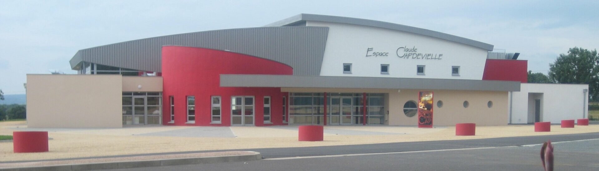 Location salle des fêtes Montmarault Allier centre